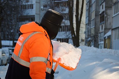 В Казани четыре тысячи дворов убирали по 4-5 раз из‑за обильных снегопадов