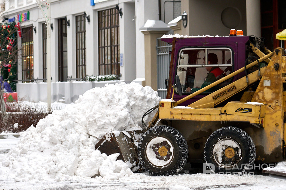 За сутки с улиц Казани вывезли 17,7 тыс. тонн снега