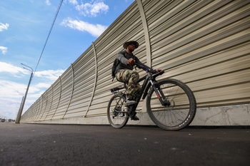 В Казани защитные экраны на Кировской дамбе заменят на прозрачные по поручению Минниханова