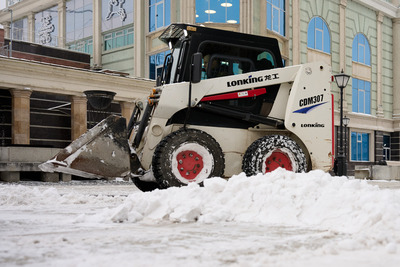 За день с дорог Казани вывезли 385 тонн снега и обработали дороги реагентами