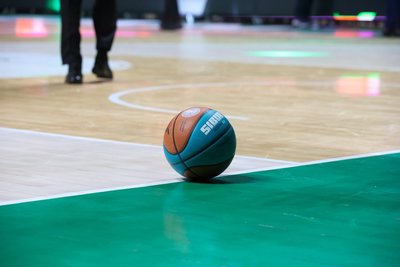 Ксавьер Манфорд не смог присоединиться к УНИКСу — он все еще не прибыл в Казань