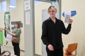 Рособрнадзор запретил досмотр участников ЕГЭ