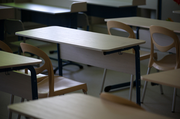 Минпросвещения: нагрузка на школьников снижается, несмотря на заявления Рособрнадзора