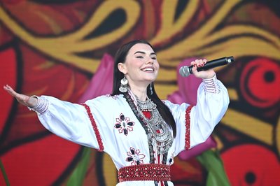 Танцы, плов и сумаляк: как в Татарстане отметили Навруз на Казанском ипподроме