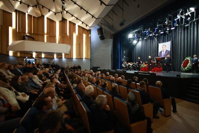 Коллектив Группы ТАИФ выражает глубокие соболезнования родным и близким Эдуарда Данилова
