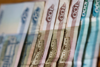 Нижнекамка перевела мошенникам 2,3 млн рублей, поверив угрозам уголовного дела