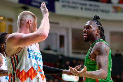 Одолели даже ЦСКА: УНИКС уступил «Бетсити Парма» на выезде