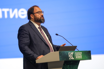 Максут Шадаев: «Надеемся согласовать автоматический режим подачи заявлений в первый класс в этом году»