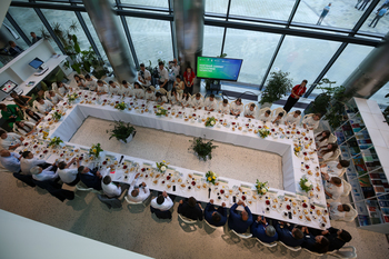 Эксперт рассказал, за что могут уволить после корпоратива