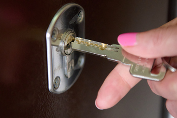 «Покупатель был самым незащищенным в этой цепочке»: Госдума хочет обезопасить россиян от «схемы Долиной»