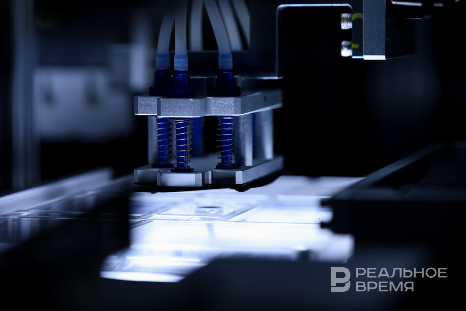 Foxconn зафиксировала рекордную выручку, но не оправдала прогнозов