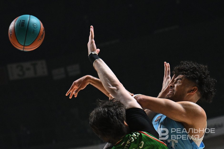 УНИКС совершил камбэк и выиграл у «Зенита» на домашнем паркете со счетом 83:66