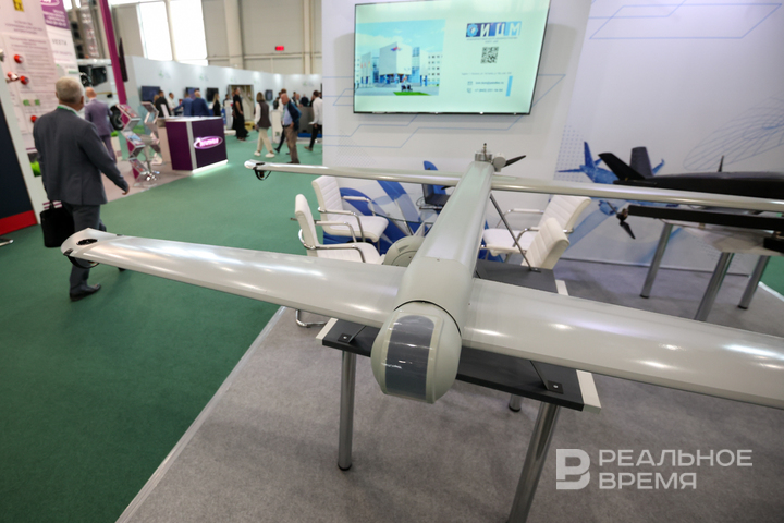 В России с 2026 года обязуют получать права на управление дронами