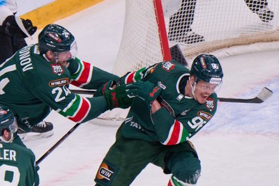 Двух защитников казанского «Ак Барса» признали лучшими во втором раунде Кубка Гагарина