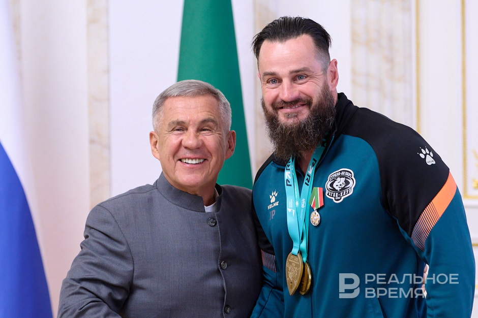 Раис Татарстана присвоил госнаграду главному тренеру регбийного клуба «Стрела»