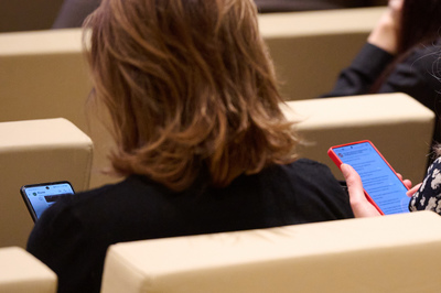 Роскомнадзор предупредил о возможности полной блокировки WhatsApp* в России