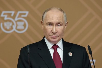 Путин ужесточил правила пребывания детей трудовых мигрантов в России