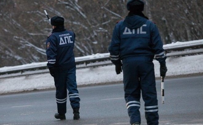 В Челнах водитель опрокинулся на машине, пытаясь скрыться с места ДТП