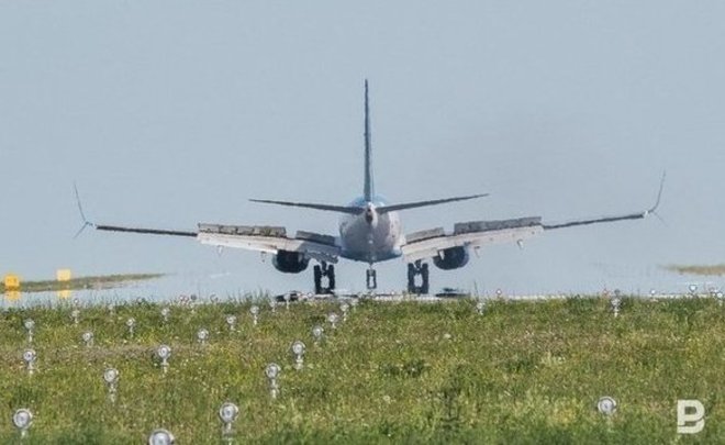 В Татарстане мужчине, устроившему дебош на борту самолета, летевшего из Турции в Казань, грозит до 7 лет