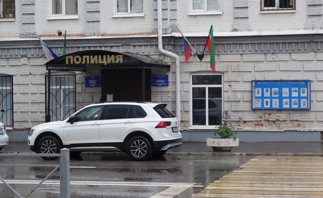 В парке Нижнекамска мужчина напал на двух женщин