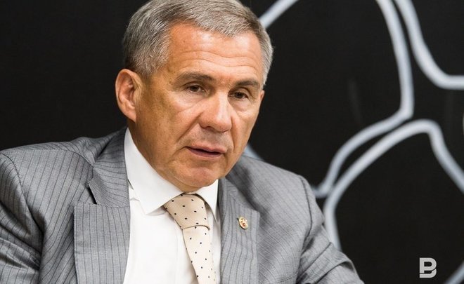 Скандал с национальностью певицы Уразовой прокомментировал Минниханов