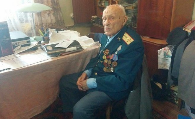 В Казани управляющая компания начала ремонт в квартире ветерана после скандала с долгами