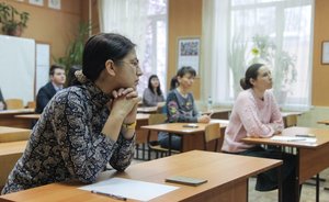 Исследование: большая часть российских школьников считает героями своих родителей