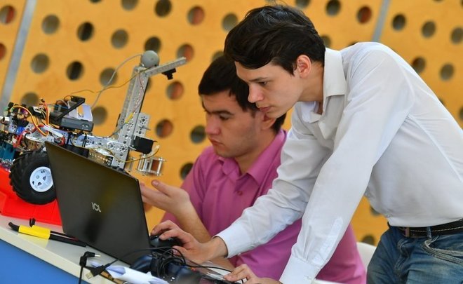 Турчак: российской экономике нужно еще около миллиона ИТ-специалистов