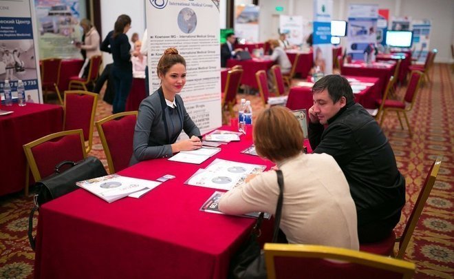 ВЦИОМ: меньше половины россиян довольны своим местом работы