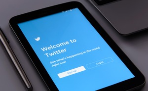 Twitter запретил рекламу от Russia Today и Sputnik