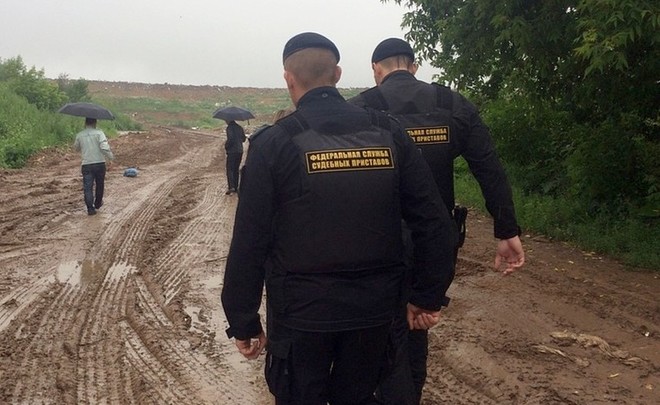 За этот год приставы могут списать около 1 триллиона рублей безнадежных долгов