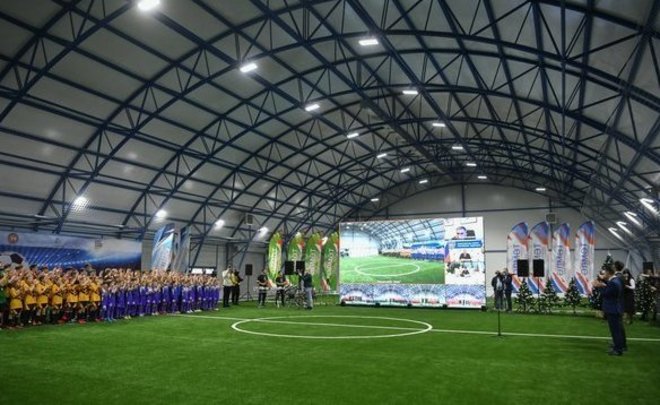 В Татарстане открыли пять футбольных манежей — видео