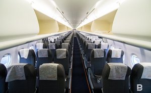 Спутница Навального в его сибирской поездке — дочь связанного с медициной бизнесмена