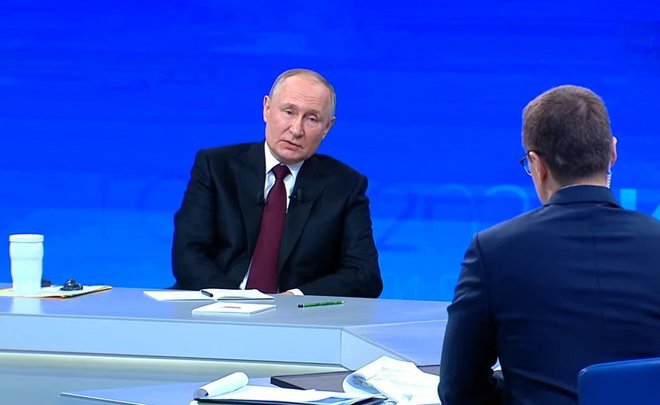 Владимир Путин объяснил, зачем в России новый учебник истории