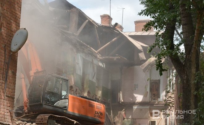 В Казани снесут самовольно установленные бани и павильон шиномонтажа