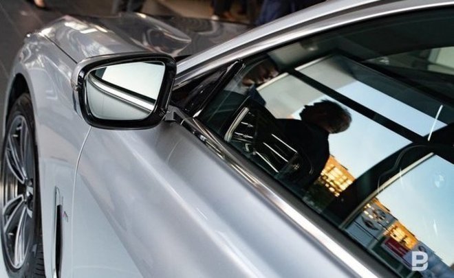 АвтоВАЗ прогнозирует российский авторынок в 2023 году на уровне 800 тысяч машин