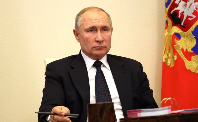 Путин назвал ситуацию с новыми штаммами коронавируса непредсказуемой