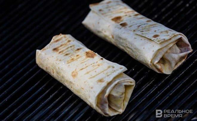 Эксперт рассказал, чем опасно несоблюдение норм приготовления шаурмы