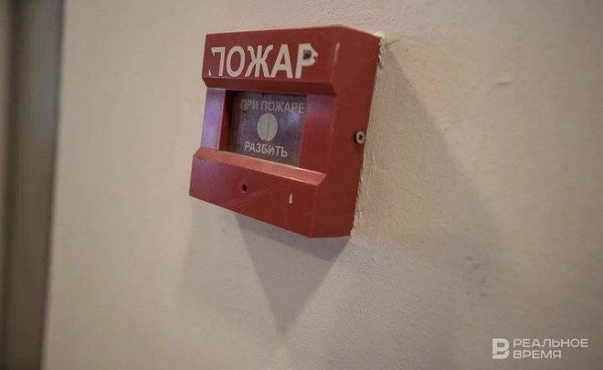 Очевидцы сообщили о пожаре в казанском общежитии