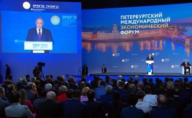 Владимир Путин заявил, что инфляция в России близка к историческому минимуму