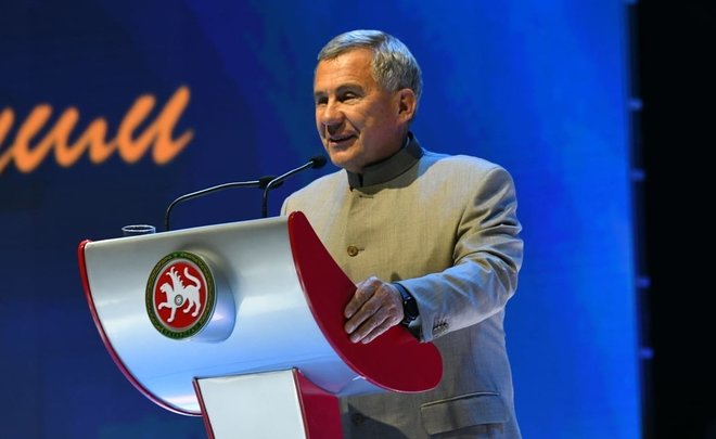 Минниханов выступил на концерте в честь юбилея фонда «Возрождение»