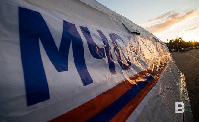 В Агрызе из-за непогоды сорвало кровли и оборвало провода