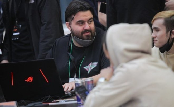 Минспорт обязал киберспортсменов сдавать приседания и бег