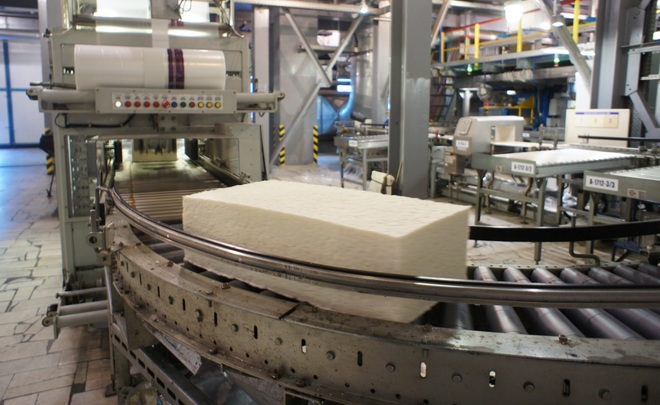 «Нижнекамскнефтехим» выпустил 100-миллионный брикет бутилового каучука со дня пуска завода