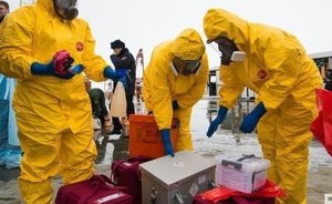 Российских туристов эвакуируют с острова Хайнань