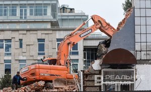 В Казани снесут самовольно установленное кафе и четыре торговых объекта