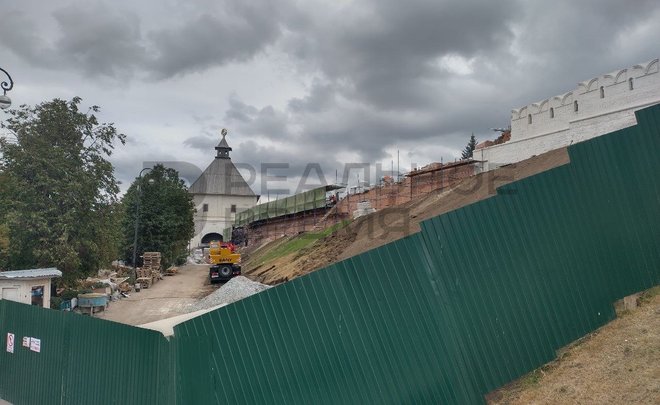 В Казанском кремле начали восстанавливать стену крепости