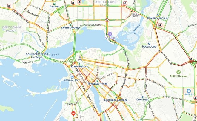 Вечером в пятницу в Казани наблюдаются 10-балльные пробки