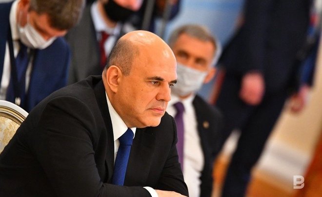 Михаил Мишустин заявил о росте реальных зарплат россиян на 3%