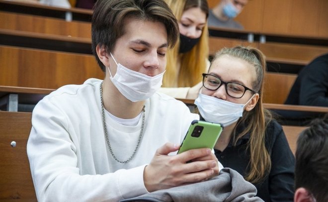 В пандемию россияне стали спокойнее относиться к ведению детьми аккаунтов в соцсетях